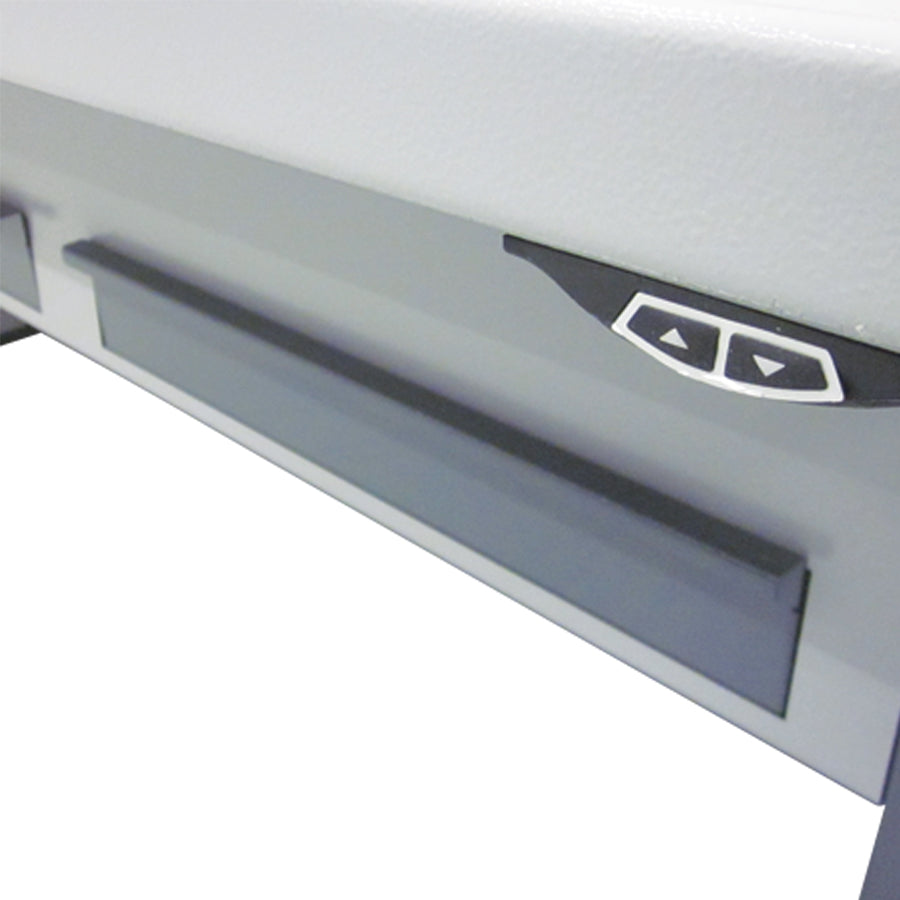 Tavolo aspirante UFH-E-BS, regolazione elettrica dell’altezza, aspirazione supplementare attraverso la parete posteriore, con soffitto e pareti laterali, larghezze 1.000-2.000 mm, profondità 1.100 mm