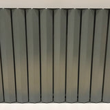 Tavolo aspirante UFH-E-BS, regolazione elettrica dell’altezza, aspirazione supplementare attraverso la parete posteriore, con soffitto e pareti laterali, larghezze 1.000-2.000 mm, profondità 1.100 mm